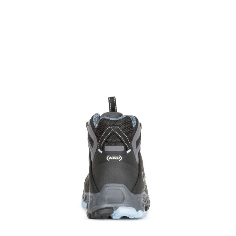Ботинки треккинговые AKU WS Selvatica Mid GTX цвет Black / Light Blue фото 4