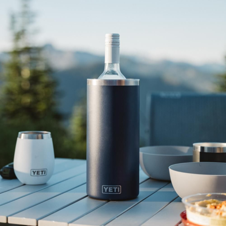 Термос YETI Rambler Wine Chiller для бутылки 750 мл цв. Navy фото 2